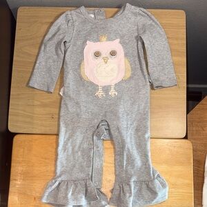 Mud Pie Gray and Pink Owl Footie